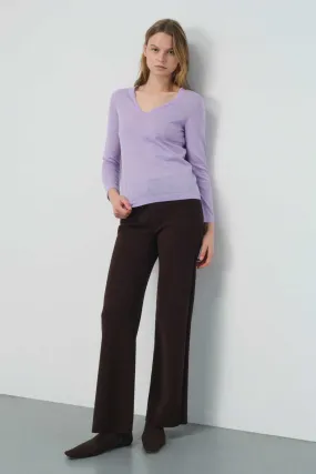 100% Wool Lilac Long Sleeve V Neck Sweater