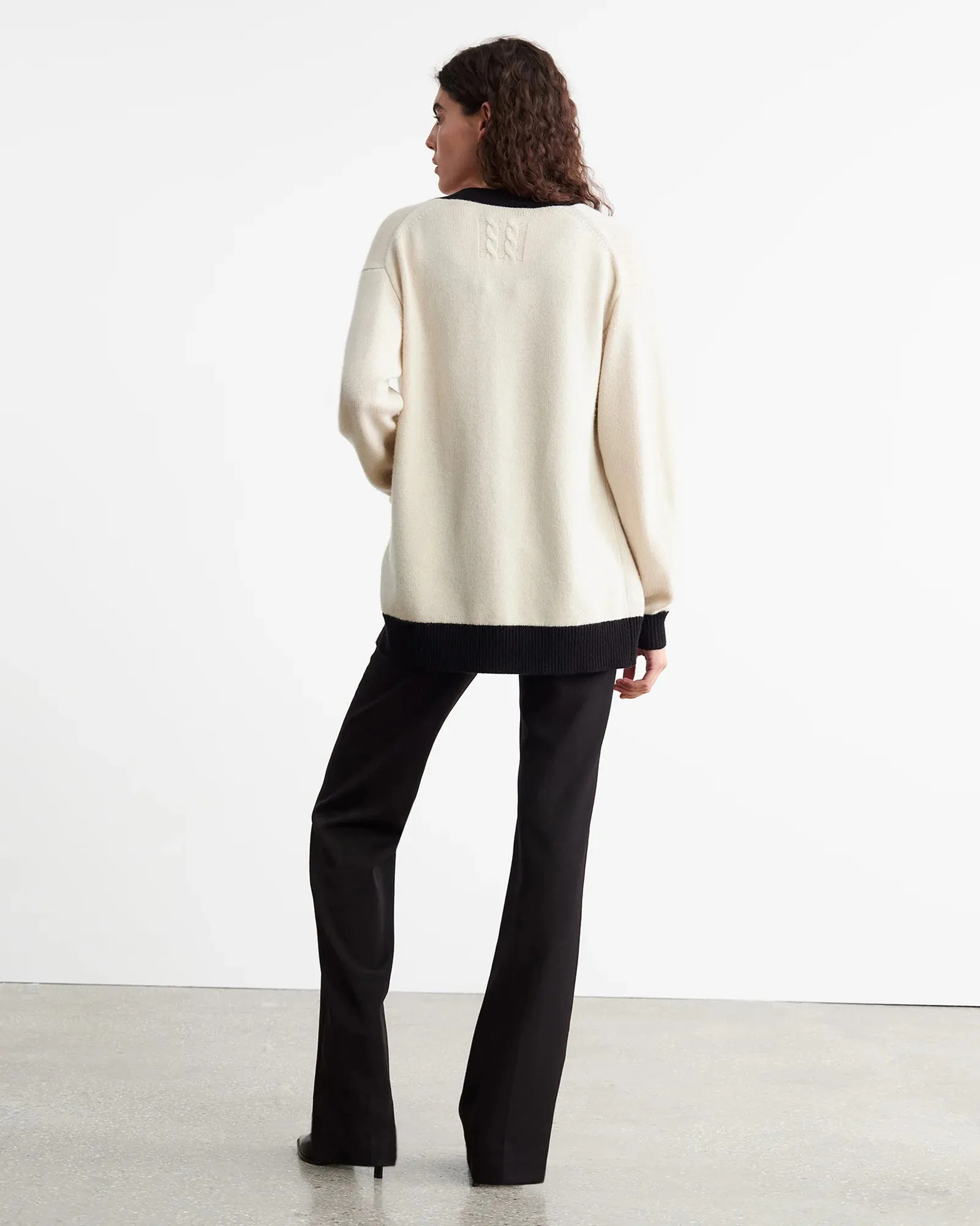 81191Y001 Neshat cardigan