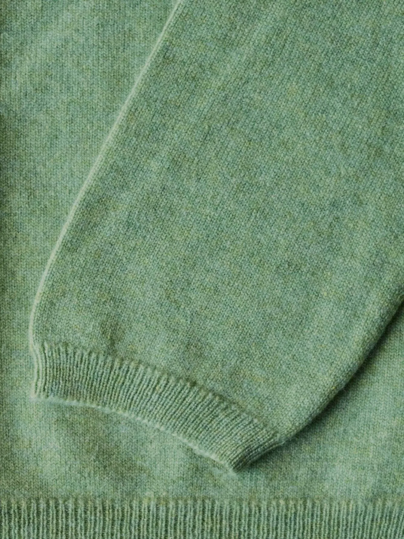 Cambric Cashmere Crew Neck - 1 Ply