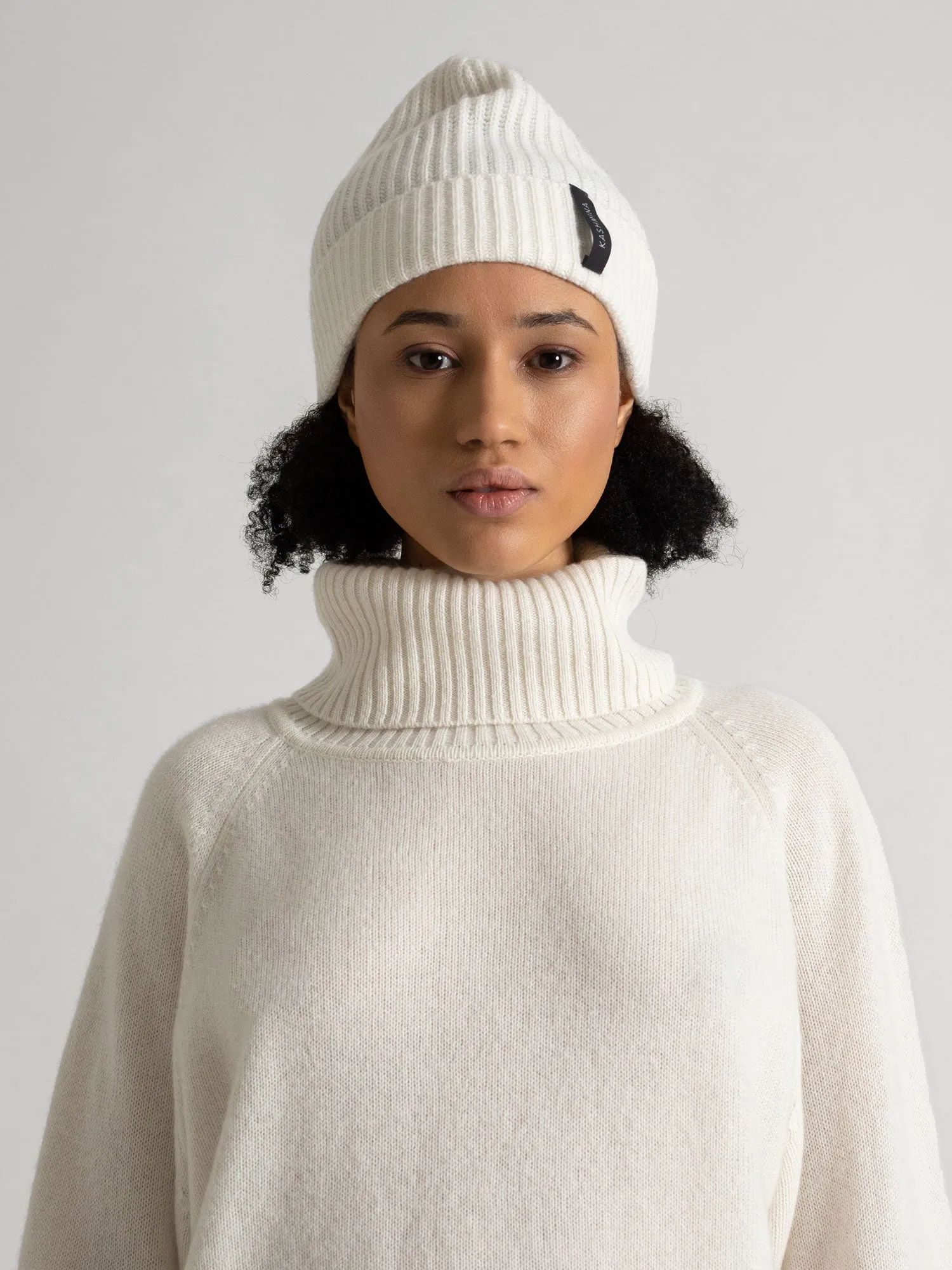 Cashmere beanie "Elli" - white