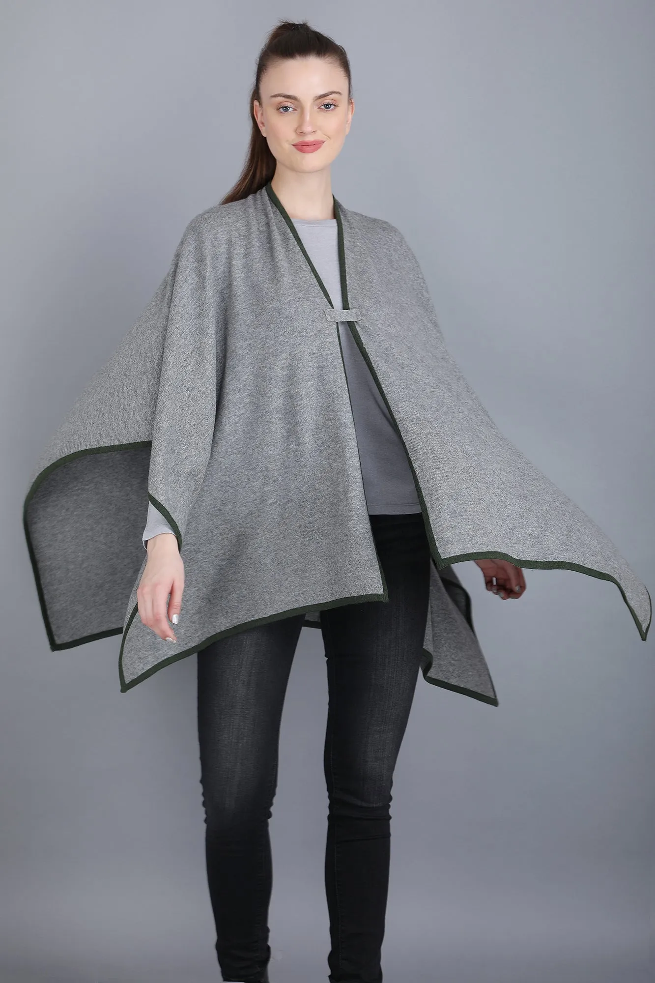 Cashmere Poncho In Grey