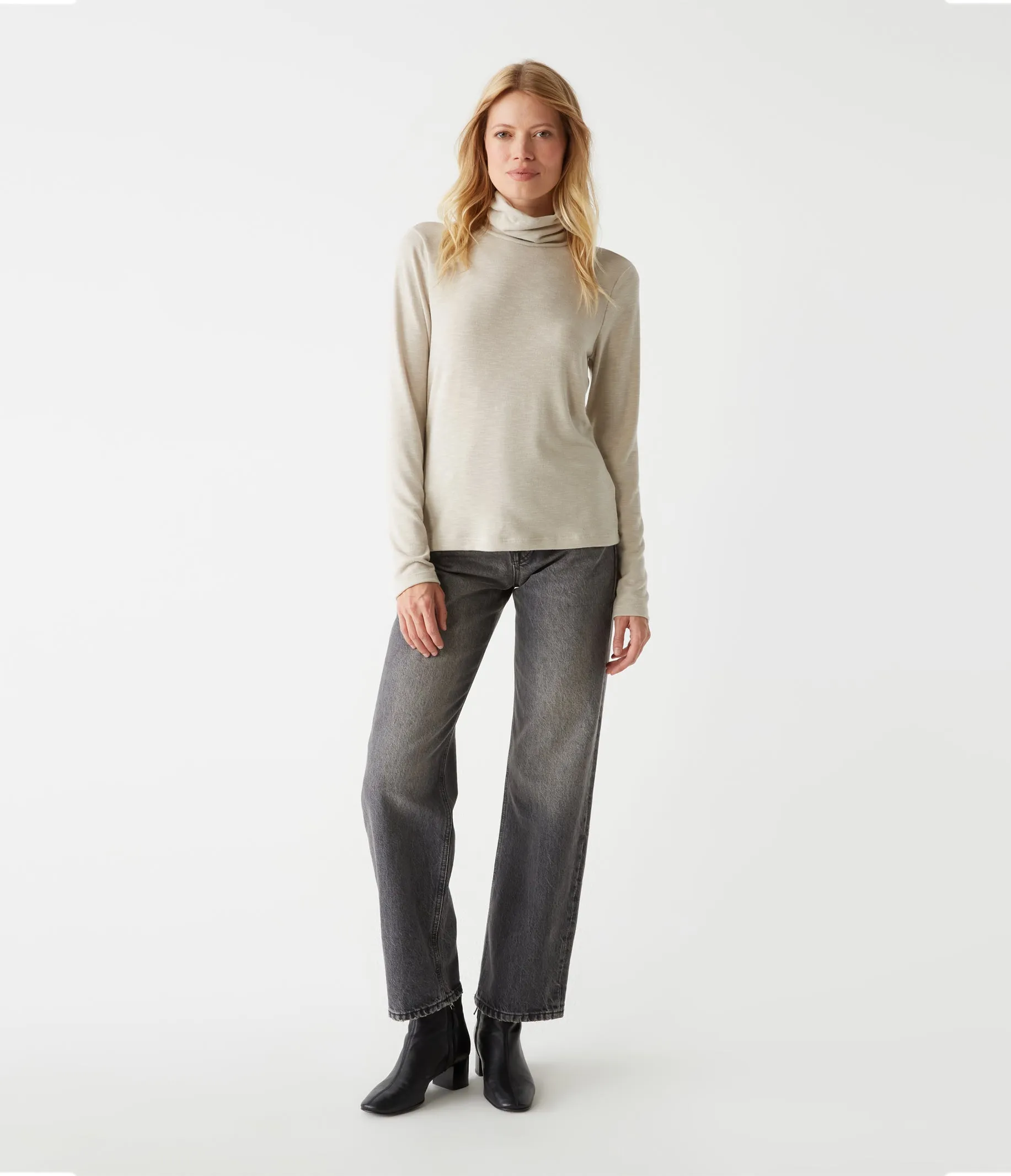 Hadley Turtleneck