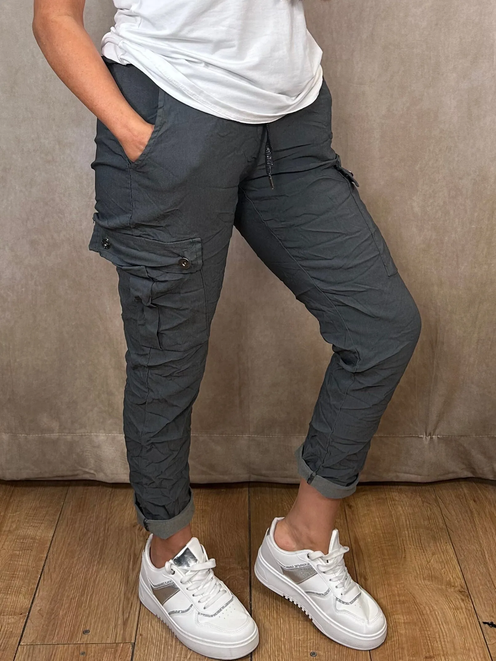 Magic Trousers With Side Pockets