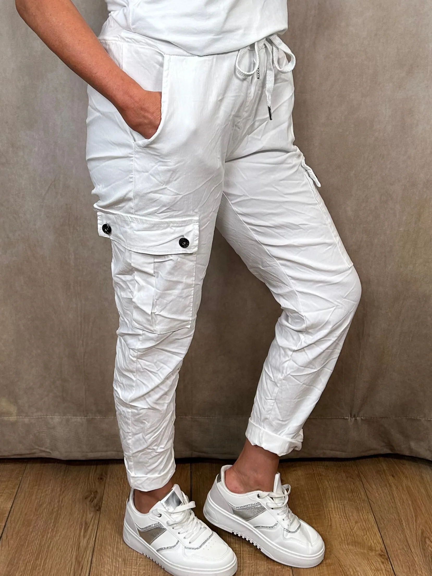 Magic Trousers With Side Pockets