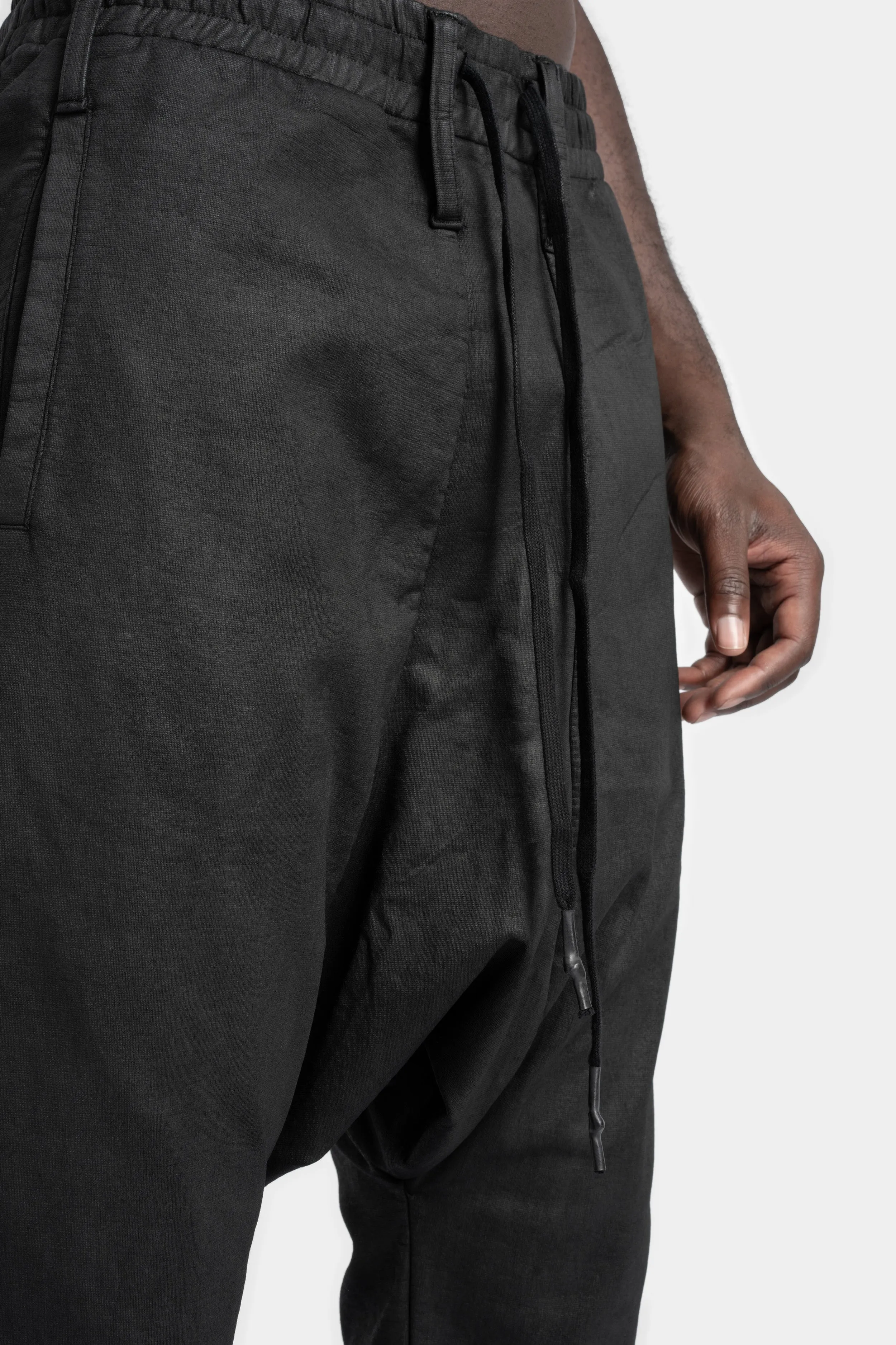 P33 - Drop crotch coated sweatpants