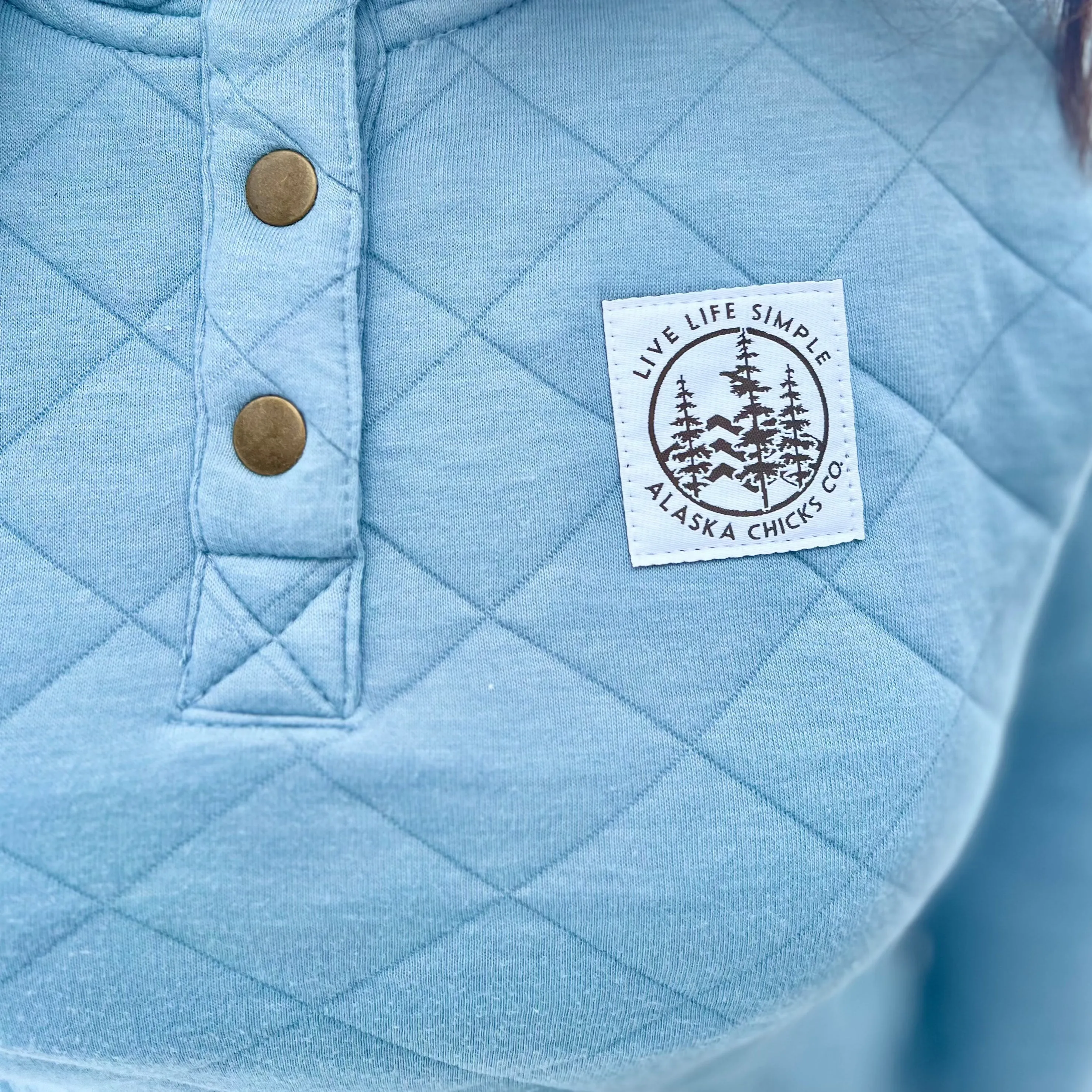 Quilted Henley Snap Pullover