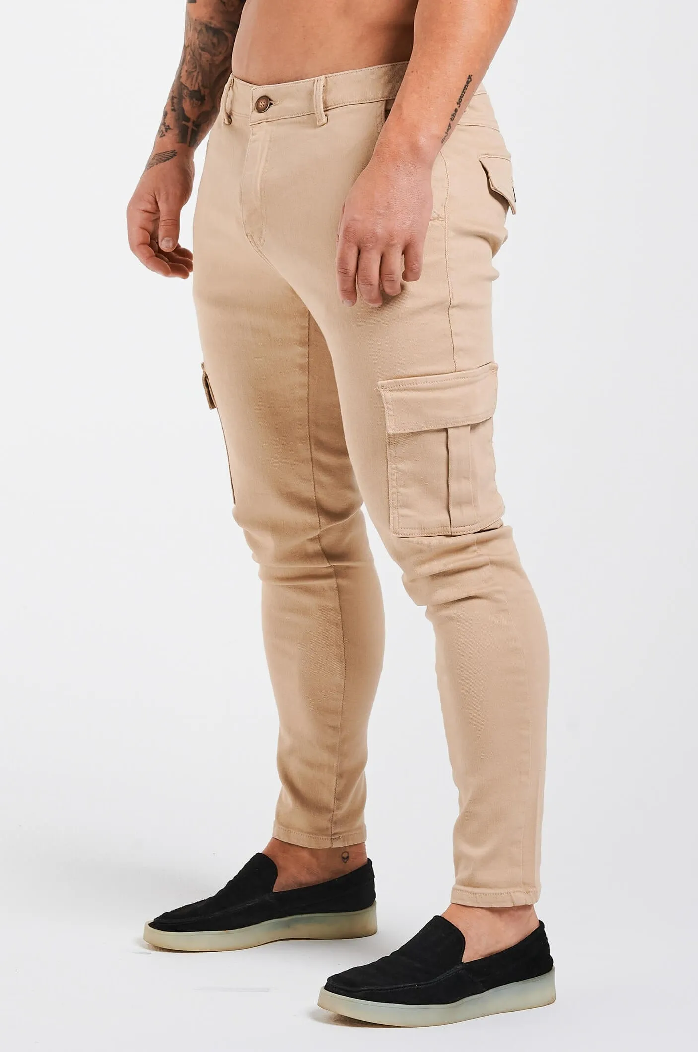 SLIM-FIT CARGO TROUSERS - BEIGE