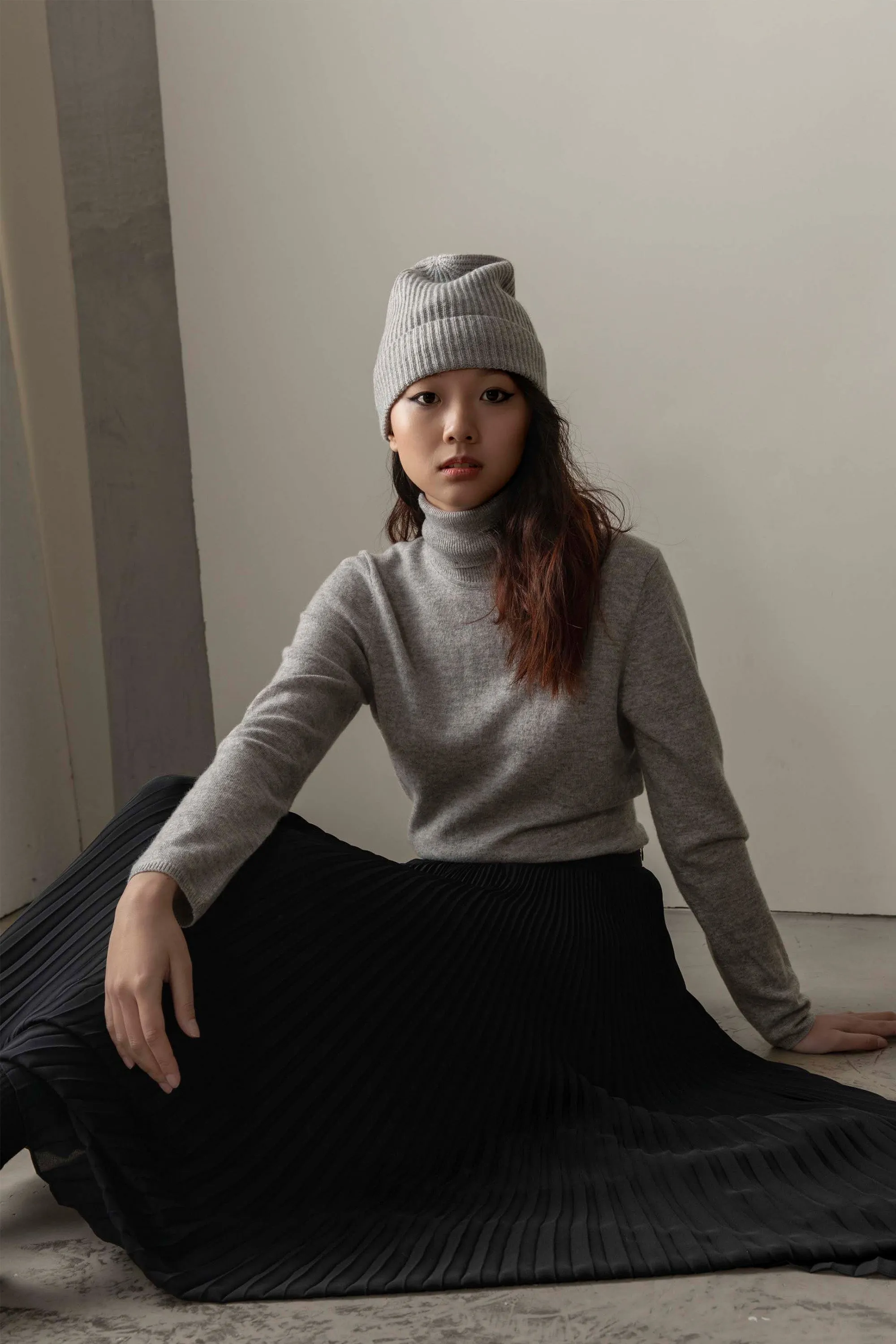 Women's Cashmere Polo Neck Jumper - Light Grey